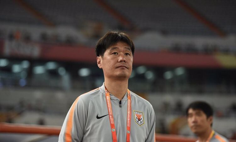 李霄鹏上海申花,李霄鹏评价申花夺冠