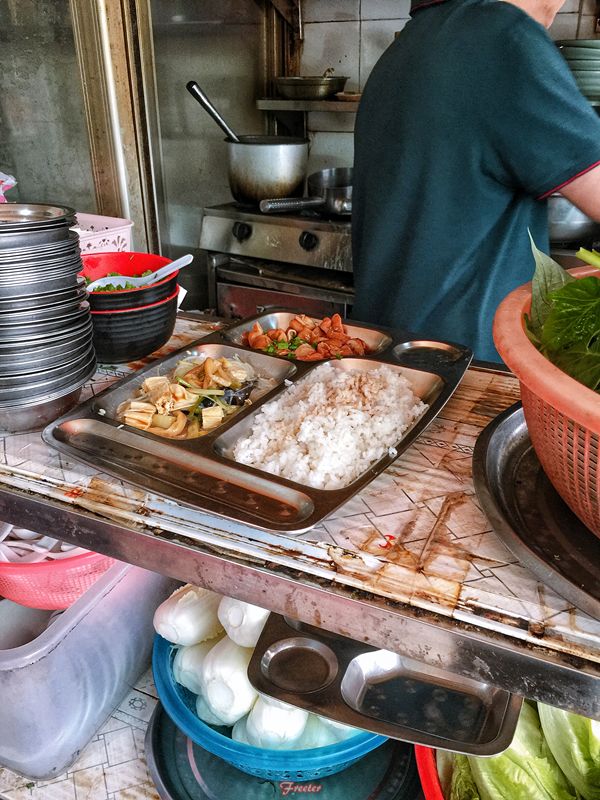 海南牛腩饭哪家最好吃,海口清汤牛腩饭