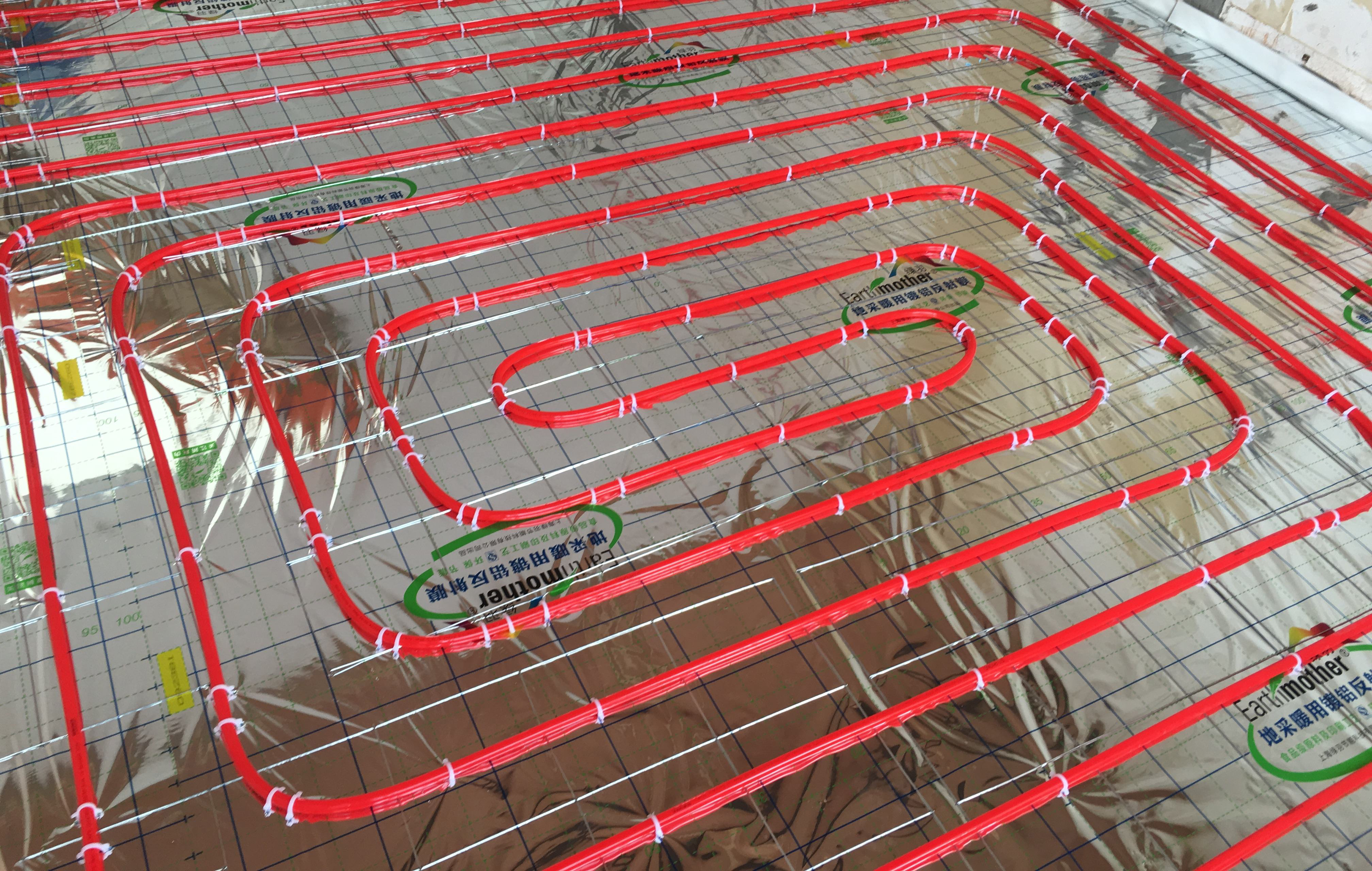 取暖器哪种油汀最好,取暖器用暖风机好还是快热炉好