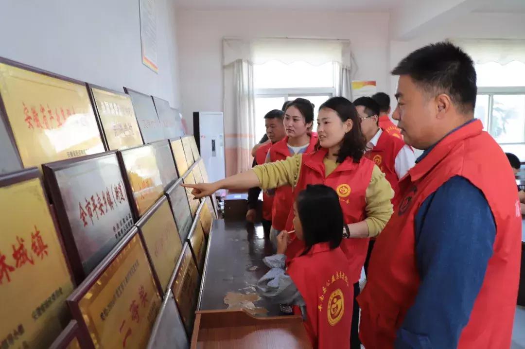 日行一善微行动暖民心,日行一善爱心传递