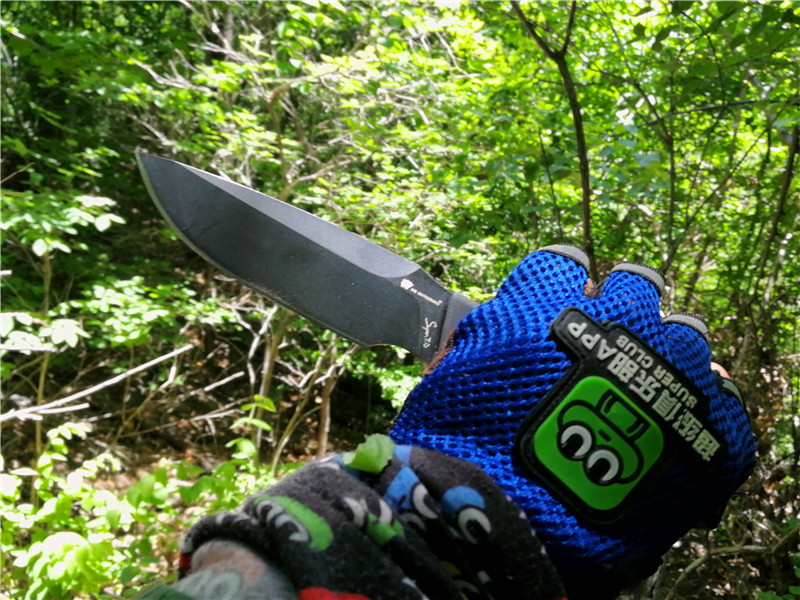 汉道洛克x生存刀暴力测试,户外生存实用工具推荐