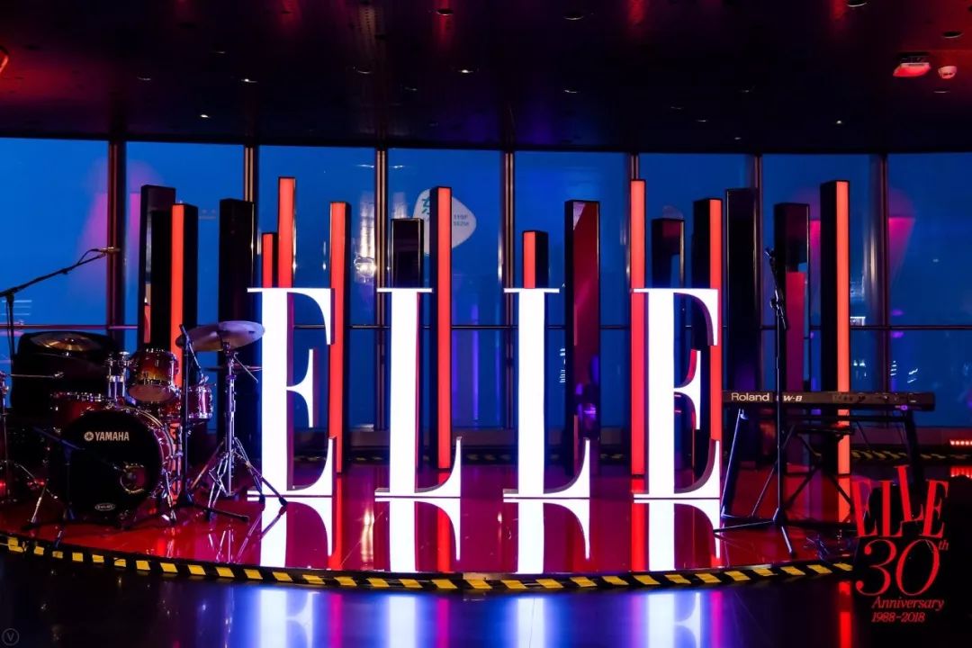 白百何有多霸气,白百何最新拍照姿势