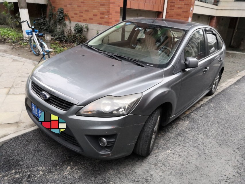 经典福克斯两厢自动1.8,经典福克斯2.0手动两厢