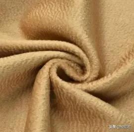 快收藏：双面呢、摇粒绒、丝绒、灯芯绒...秋冬流行面料知识解析