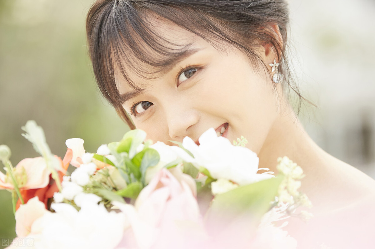 女生遇危险如何自救,女生遇到危险如何自救动画