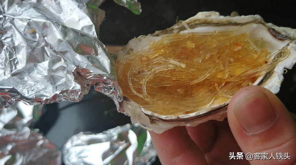 10元3个蒜蓉生蚝,正宗粉丝生蚝