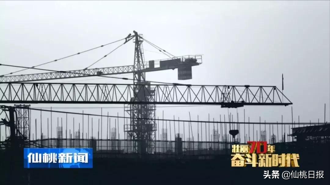 从一个镇发展成一个城市,仙桃老街的变化