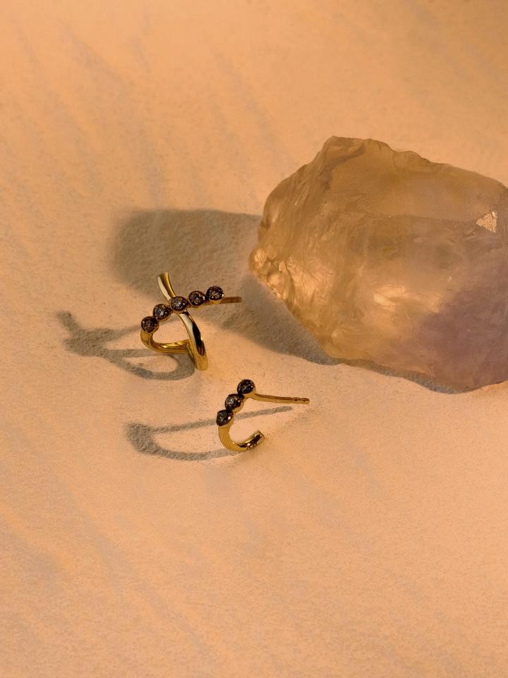 秋天最容易带火的“梦巴黎”，藏不住的法式高级金色魅力