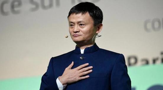 揭开秘密：深入了解仿制奢侈品生产全过程。