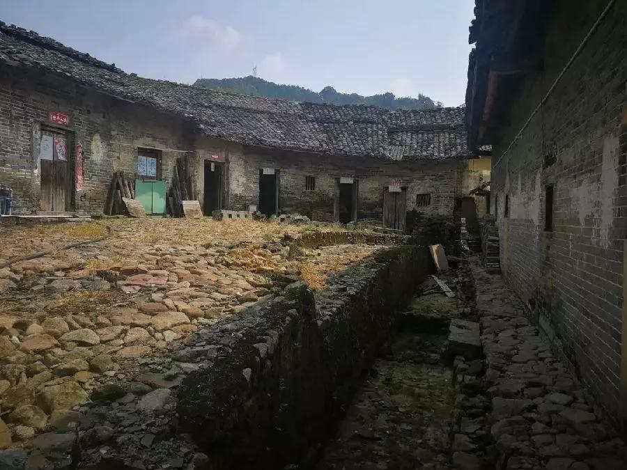 地派池畔,地派温泉度假酒店池畔别墅