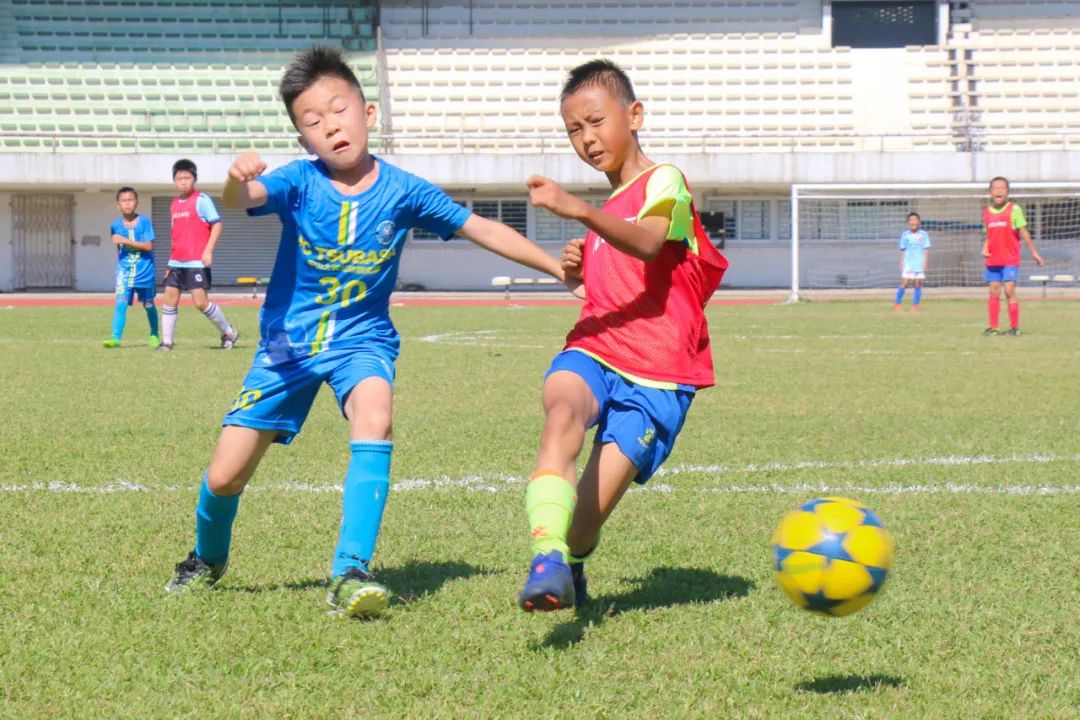 当中山、日本足球青训“激情相遇”，你更支持谁？