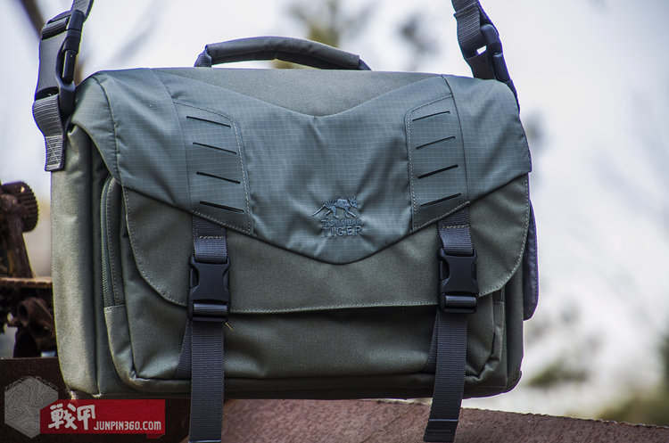 塔虎单肩包测评,塔虎战术双肩包