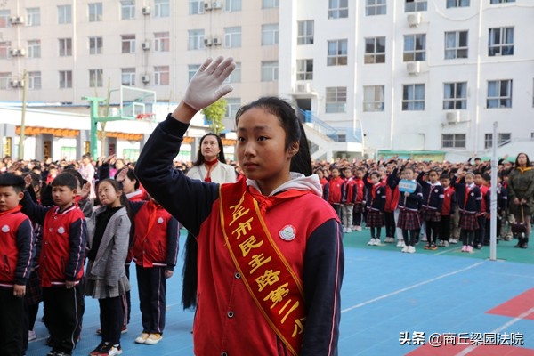 法律为少年成长保驾护航,法律为青少年保驾护航