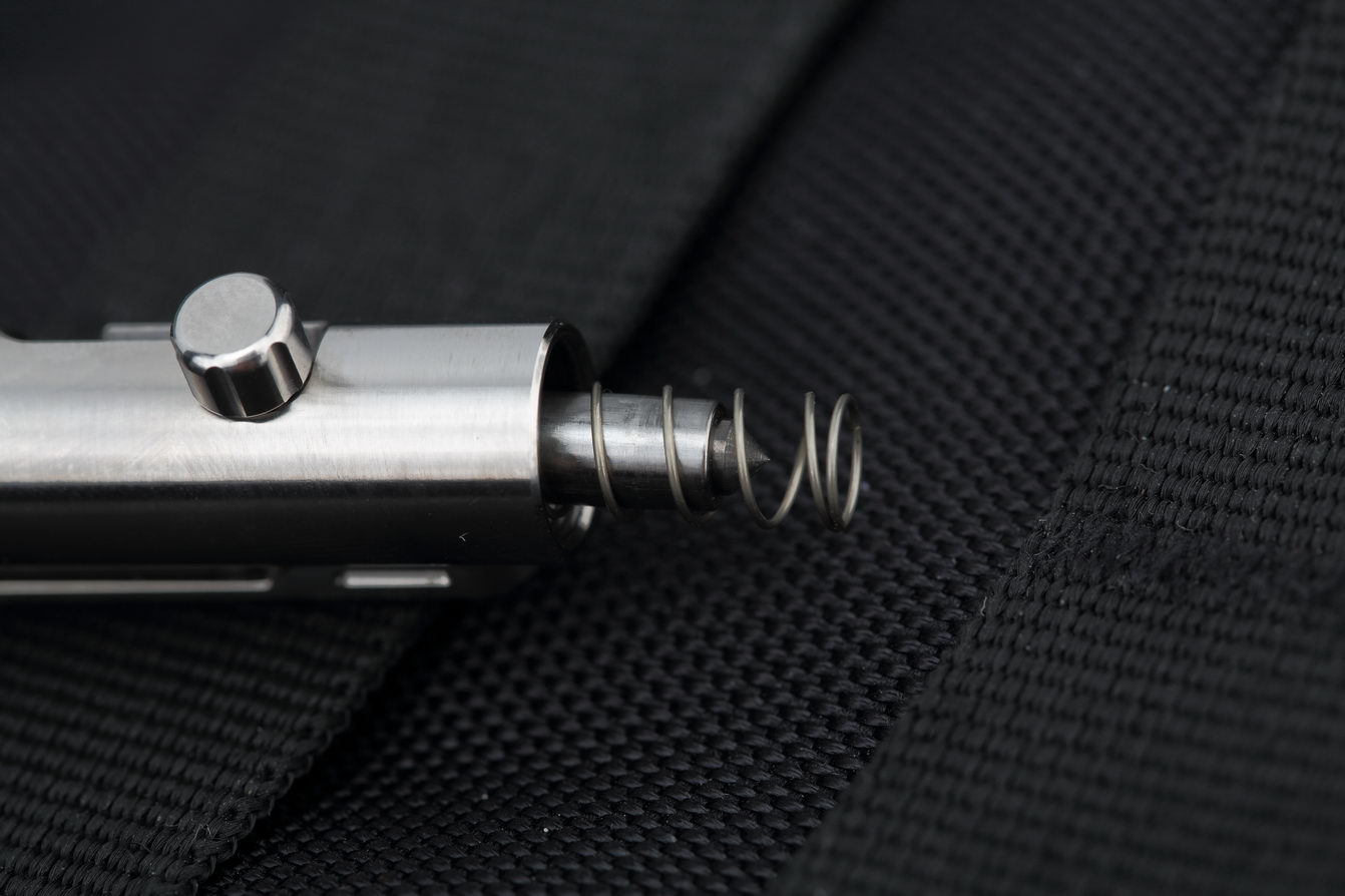 nitecore全系列评测,钛合金战术笔ntp30