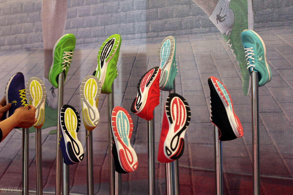 福建莆田和晋江哪的运动鞋好,中国制造莆田运动鞋品牌