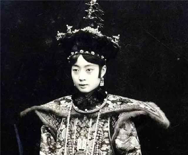 婉容隐姓埋名生活,婉容最后生活的房间