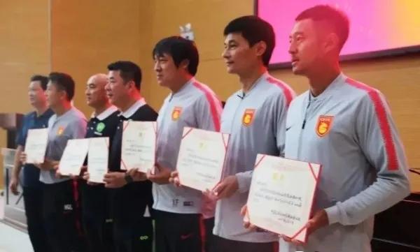 遵义足球培训学校招生费用,遵义足球学校学费多少