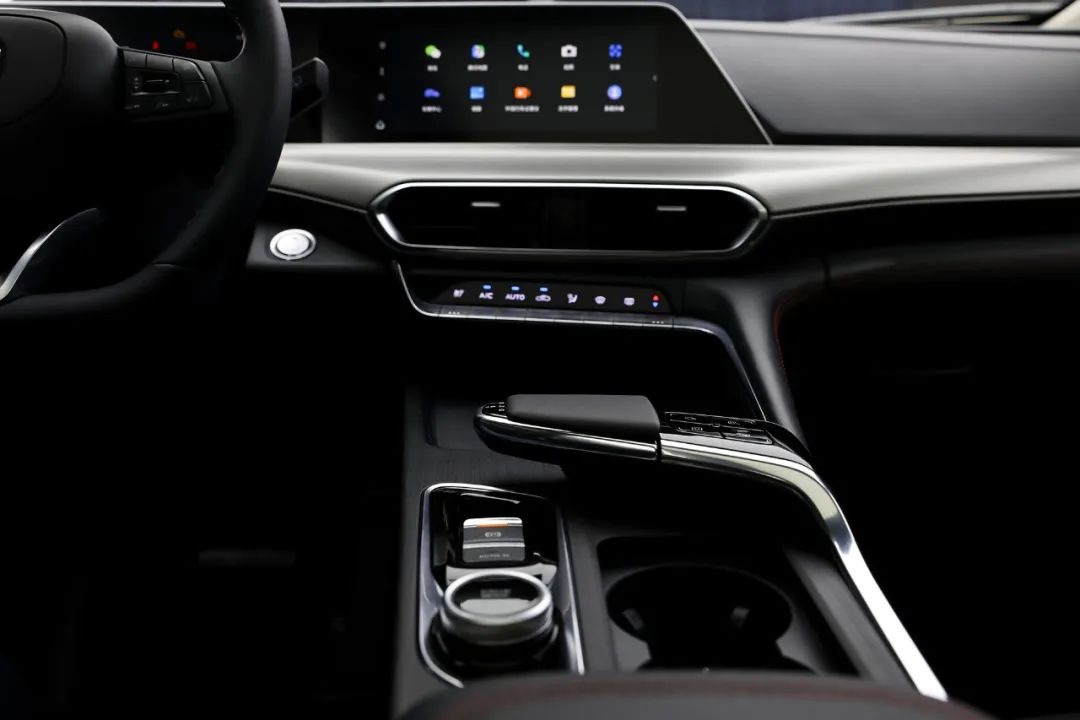 长安uni-v2.0t经典运动款,长安uni-v混动新技术