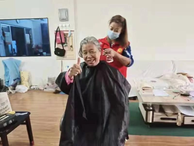 追寻红色记忆传承红色精神学雷锋,传承红色基因弘扬雷锋精神1000字