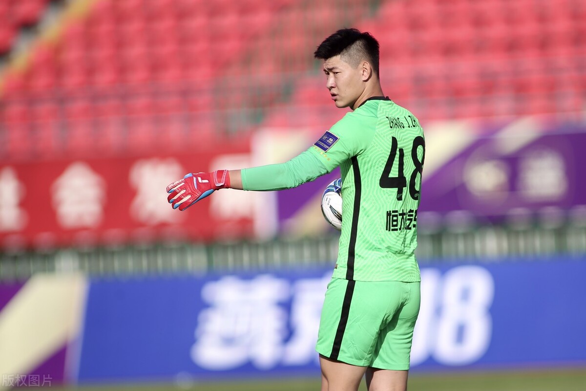 足协杯爆笑名场面,足协杯赛场爆笑一幕