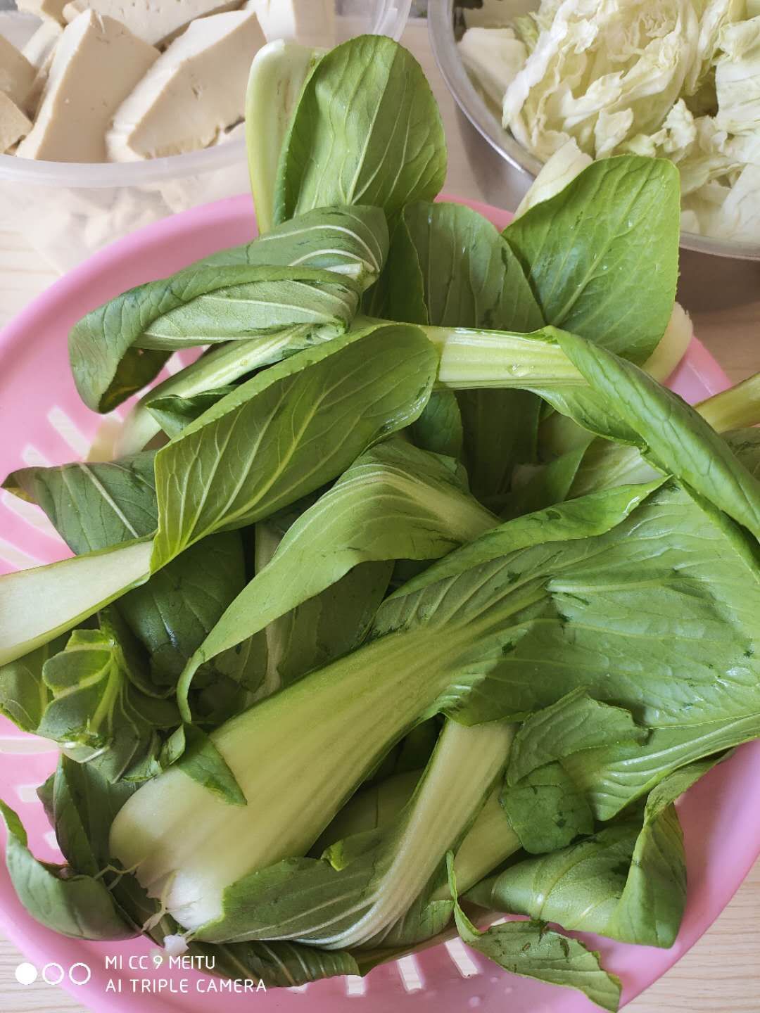 小雪节气适合吃羊肉吗,小雪节气喝羊肉白萝卜汤补而不滞