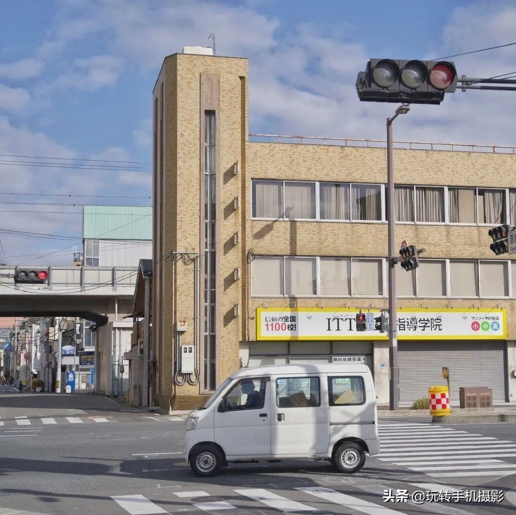 最好有个手机修图调色软件,可以和ps相媲美的手机修图app