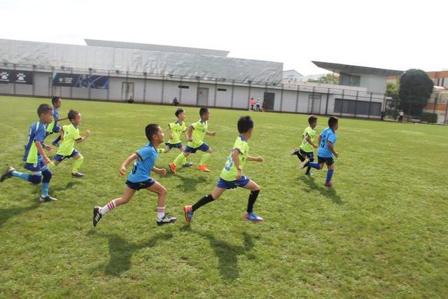 与梦想同行618,昆明青少年足球训练俱乐部