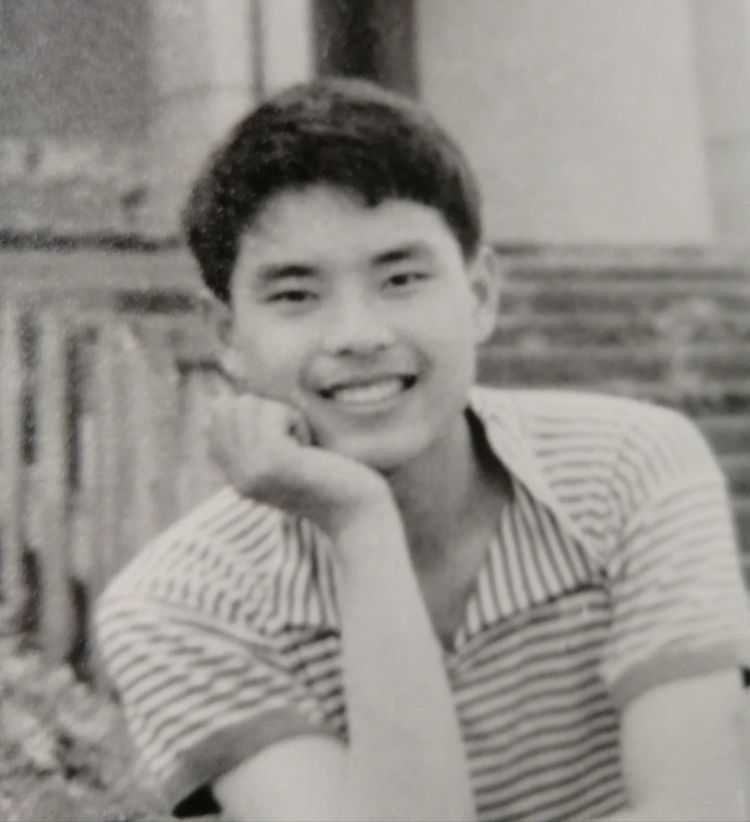 老公爱着老婆又爱着别人,老公深爱着前女友