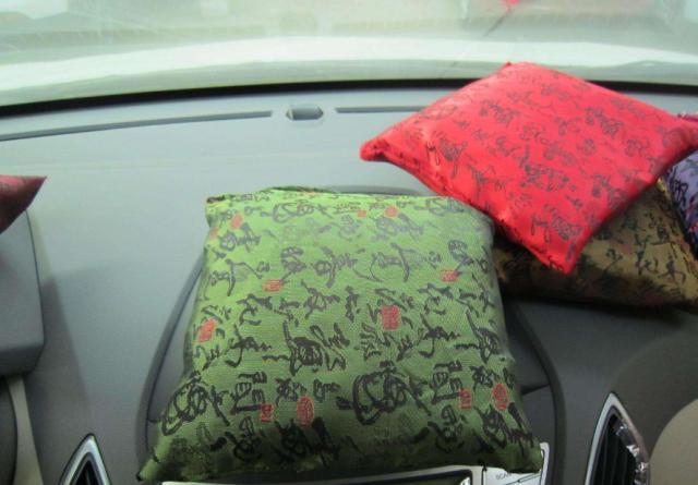 提车的时候带了全包围脚垫靠谱吗,提车别再要脚垫了