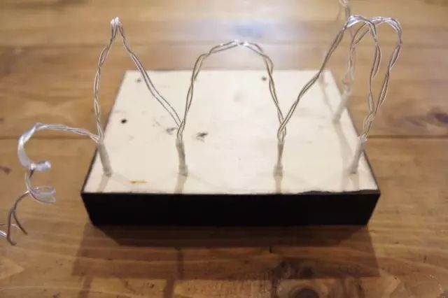 80后夫妇将破旧小宅爆改“复古咖啡厅”，95%家具都是自己打造