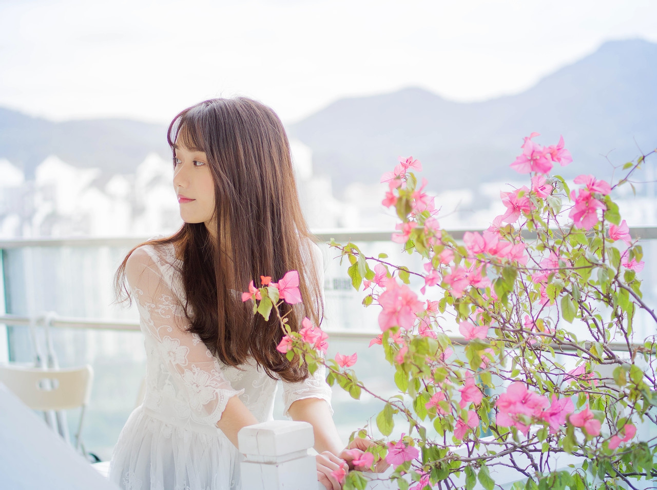 不同年龄段女性容易得宫颈癌吗,年龄较小患上宫颈癌可能性大吗