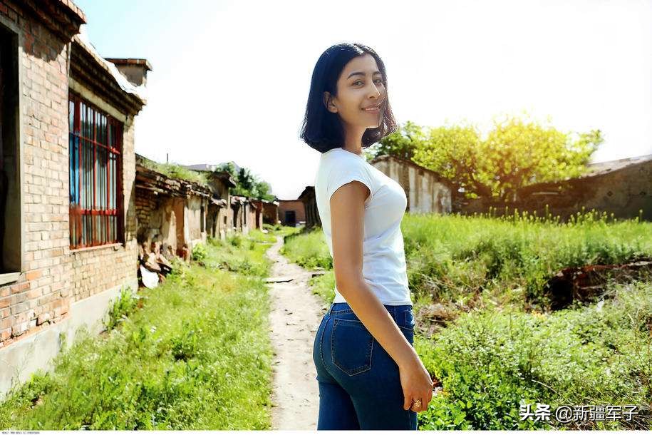 库尔班大叔涝坝打水片段,库尔班大叔涝坝排队打水片段