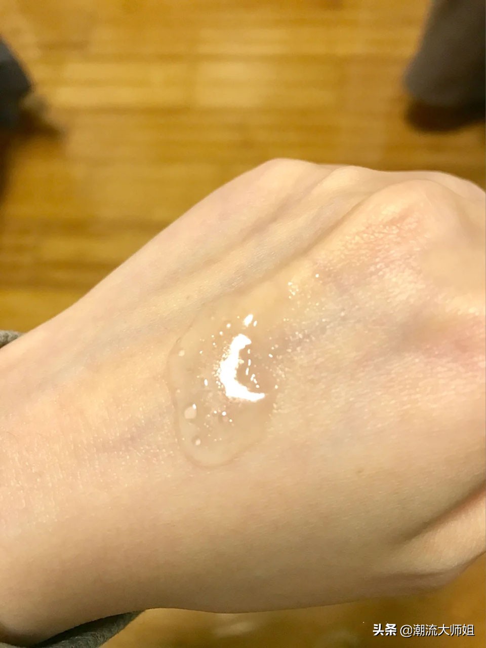 赫莲娜水乳适合什么肤质,40岁干皮适合赫莲娜哪款水