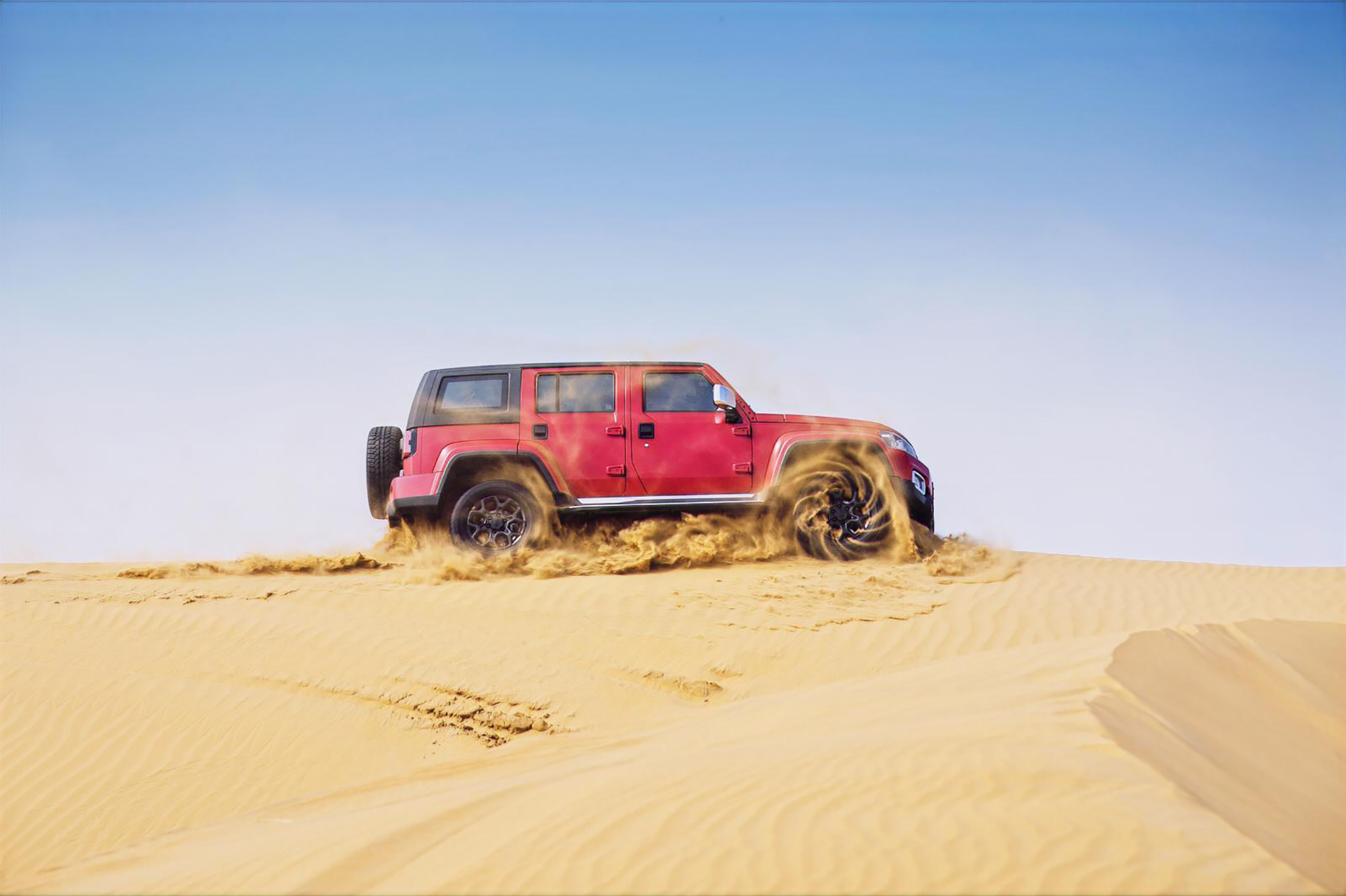 北汽bj40和坦克300牧马人怎么选,新款北汽bj40和坦克300空间对比