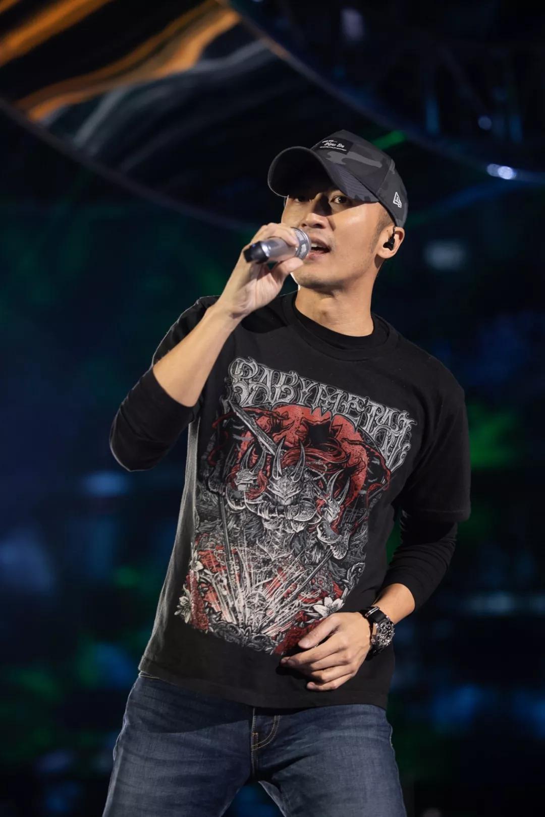 星二代谢霆锋视频,王菲星二代