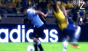 足球假摔教学手册,足球假摔同时假摔