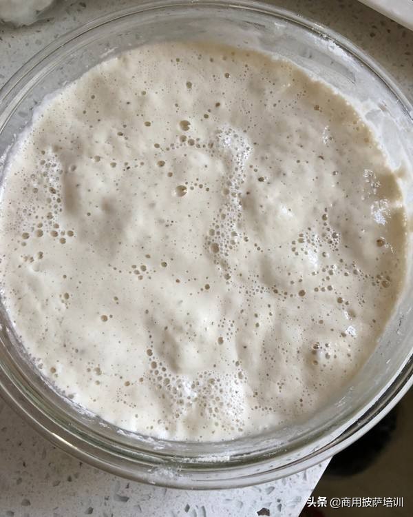 披萨做法家庭版冰箱冷藏发酵,自制披萨饼胚冷冻保存会硬吗