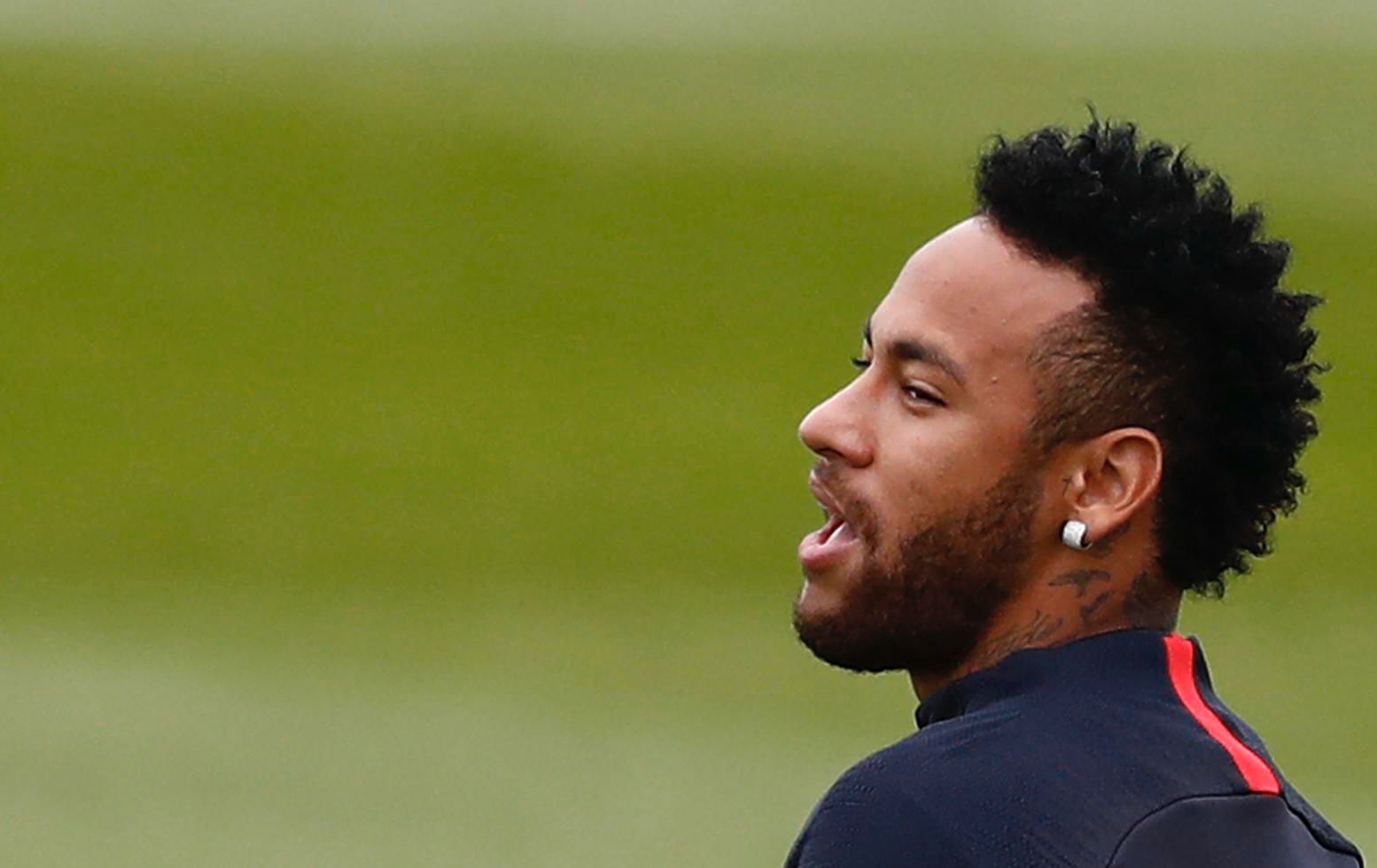 为什么巴西球员巅峰期短,小罗为什么没有打巴西