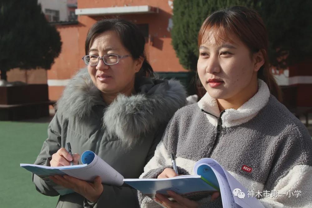 神木第一小学拔河比赛,小学体育优质课简报