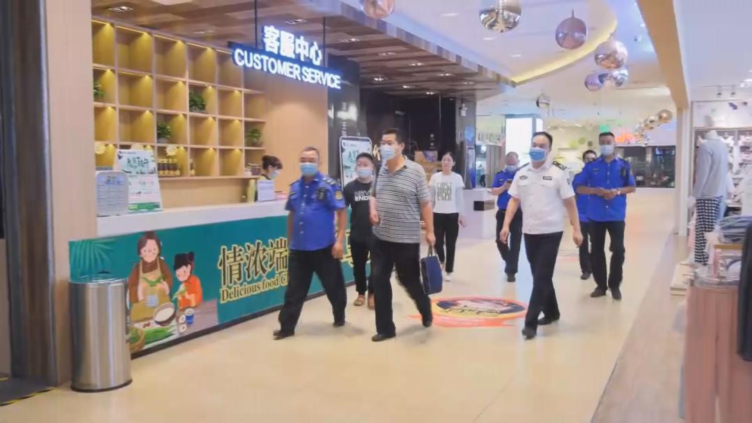 「十堰」*访信**超市：让群众有地“说事”