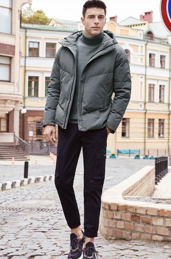 配羽绒服穿的毛衣男款,别再穿棉服了