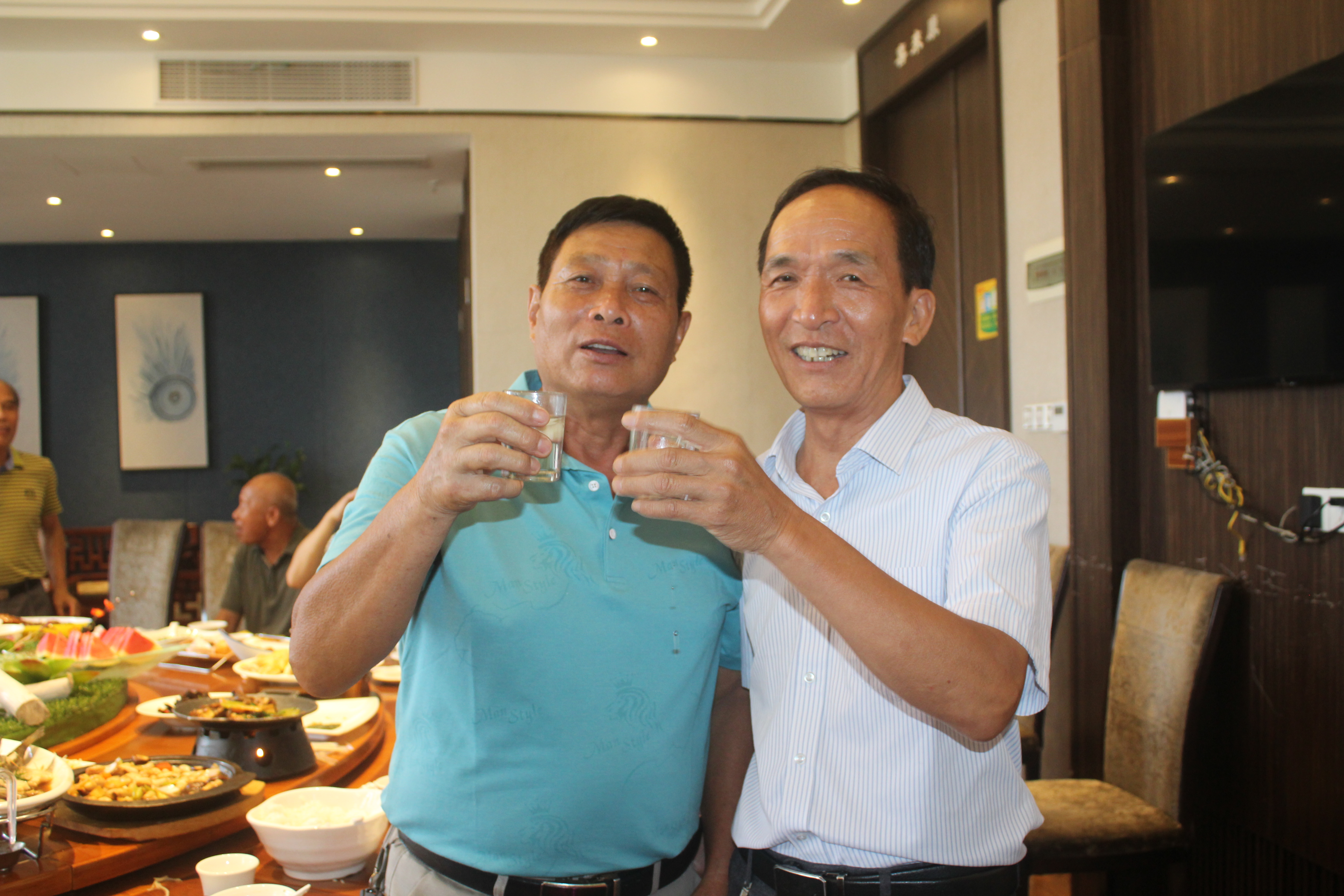 走进广空岁月永恒——地空导弹六团与四五八医院战友庆“八一”