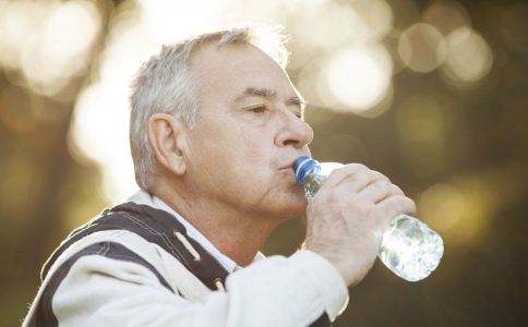 降尿酸的5个小窍门简单实用,简单实用的降尿酸小妙方