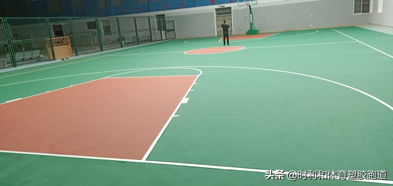 塑胶篮球场施工几天,篮球场跑道施工
