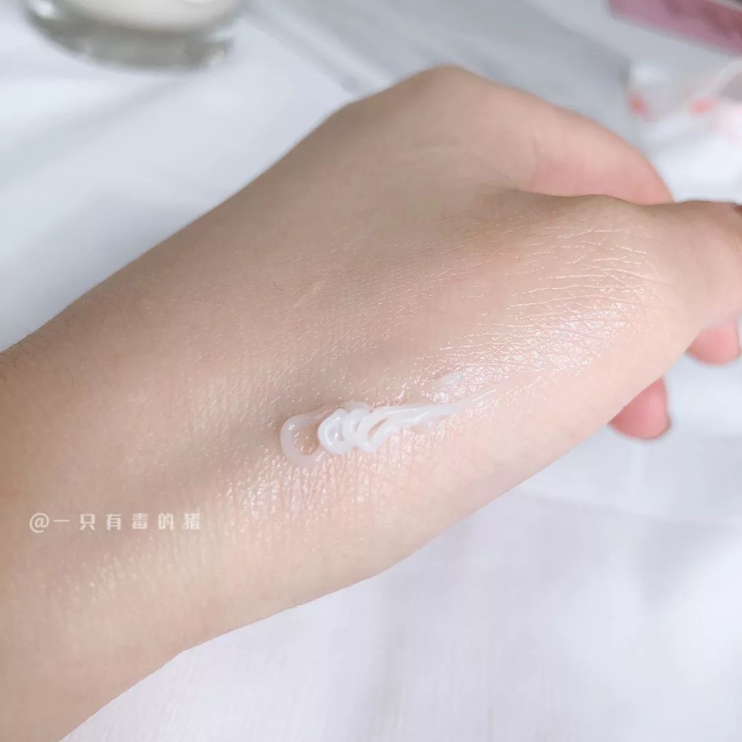 空管的润唇膏,空管的唇膏