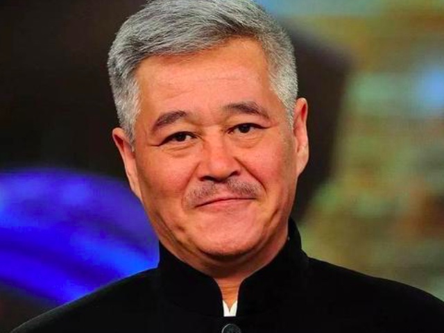 赵本山直播破千万,宋晓峰破亿庆典连线赵本山