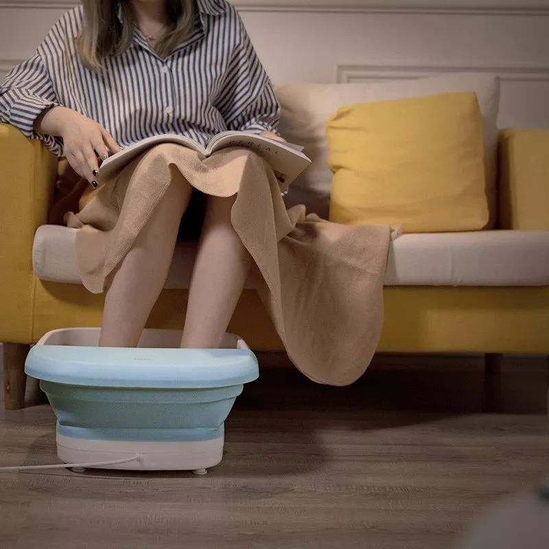 能折叠会按摩的恒温足浴盆,可以加热带按摩的洗脚盆