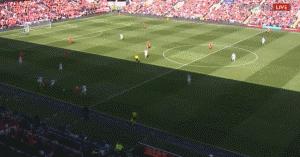 从惨遭英甲队解约，到跻身顶级豪门！这位足坛詹姆斯究竟何许人？