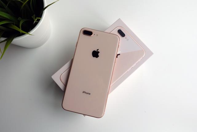 iphone8plus跟什么安卓机对比,iphone8plus和哪台安卓手机像