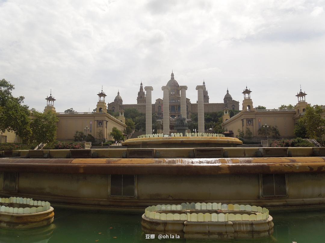 巴塞罗那足球之都,巴萨在诺坎普大战巴黎